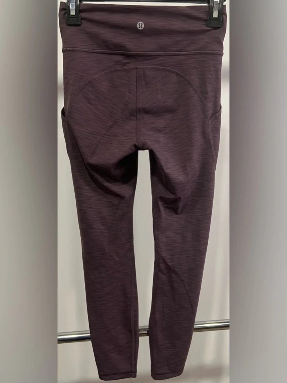 Lululemon invigorate High-Rise Crop Leggings 4 - Picture 3 of 5
